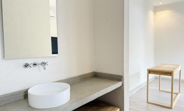 Alquiler y/o Venta en Barbarita a la Laguna, 5 Dormitorios en Suite.