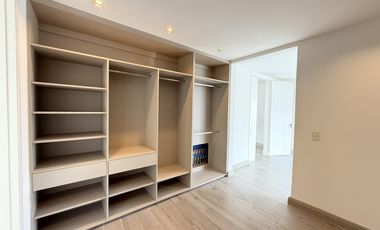 Alquiler y/o Venta en Barbarita a la Laguna, 5 Dormitorios en Suite.