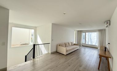 Alquiler y/o Venta en Barbarita a la Laguna, 5 Dormitorios en Suite.