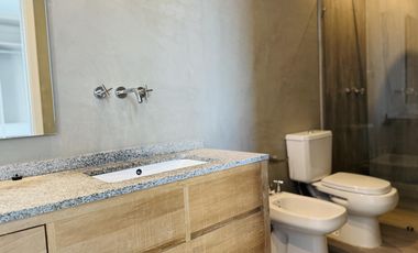 Alquiler y/o Venta en Barbarita a la Laguna, 5 Dormitorios en Suite.