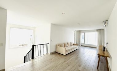 Alquiler y/o Venta en Barbarita a la Laguna, 5 Dormitorios en Suite.