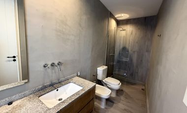 Alquiler y/o Venta en Barbarita a la Laguna, 5 Dormitorios en Suite.