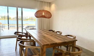 Alquiler y/o Venta en Barbarita a la Laguna, 5 Dormitorios en Suite.