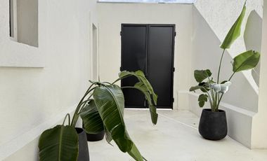 Alquiler y/o Venta en Barbarita a la Laguna, 5 Dormitorios en Suite.