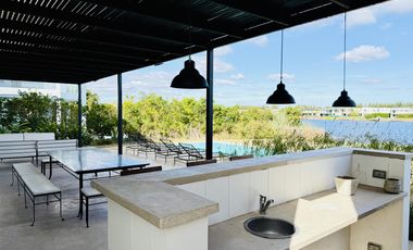 Alquiler y/o Venta en Barbarita a la Laguna, 5 Dormitorios en Suite.
