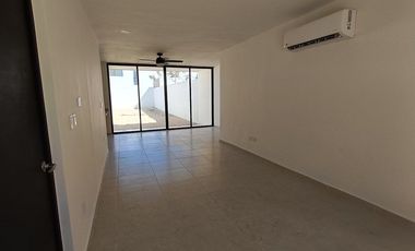 Casa en renta en Residencial Zensia, Conkal - HI2603456