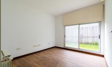 Oportunidad Casa en  Kentucky Barrio Privado Funes