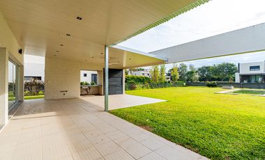 Oportunidad Casa en  Kentucky Barrio Privado Funes