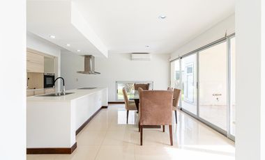 Oportunidad Casa en  Kentucky Barrio Privado Funes