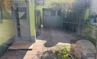 Casa en  el Jaguel dos dormitorios APTO CREDITO!!! 20 mil y cuotas!!