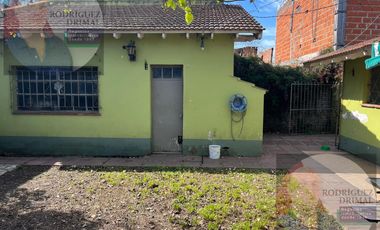 Casa en  el Jaguel dos dormitorios APTO CREDITO!!! 20 mil y cuotas!!