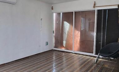 Oportunidad de Inversión: Complejo de 3 Departamentos en San Benito
