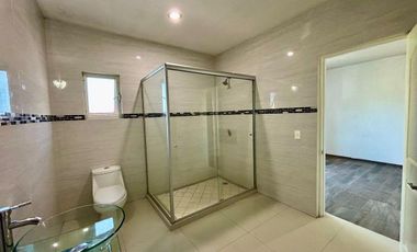 Casa en Venta en Jardines del Valle