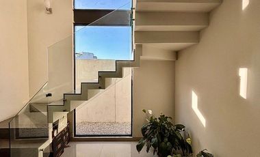 Casa en Venta en Parques Vallarta, Coto Cedro, Solares. Casa con Roof Garden