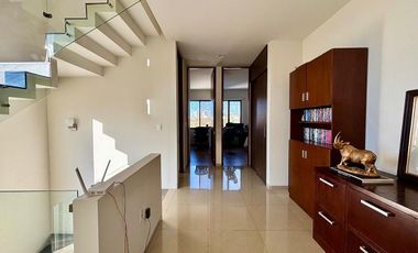 Casa en Venta en Parques Vallarta, Coto Cedro, Solares. Casa con Roof Garden