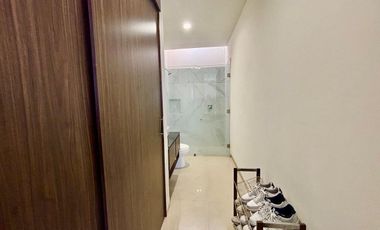 Casa en Venta en Parques Vallarta, Coto Cedro, Solares. Casa con Roof Garden