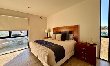 Casa en Venta en Parques Vallarta, Coto Cedro, Solares. Casa con Roof Garden