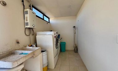 Casa en Venta en Parques Vallarta, Coto Cedro, Solares. Casa con Roof Garden
