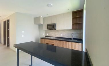 Preventa Casa Roble Residencial. A un costado de Bugambilias.