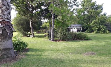 Fracción y casa en Venta Gorina