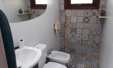 Fracción y casa en Venta Gorina