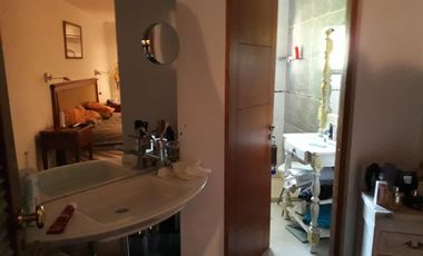Fracción y casa en Venta Gorina