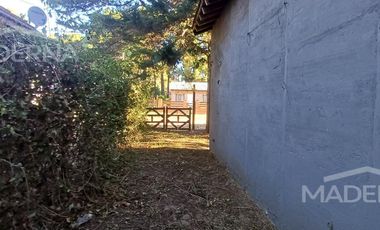 Viví en la Costa y que tu casa también genere ingresos – Casa   2 dúplex en block