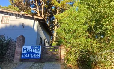 Viví en la Costa y que tu casa también genere ingresos – Casa   2 dúplex en block