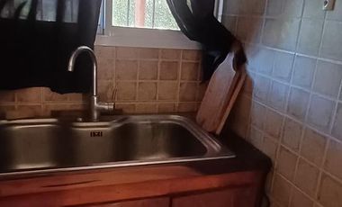 Viví en la Costa y que tu casa también genere ingresos – Casa   2 dúplex en block