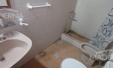 Viví en la Costa y que tu casa también genere ingresos – Casa   2 dúplex en block