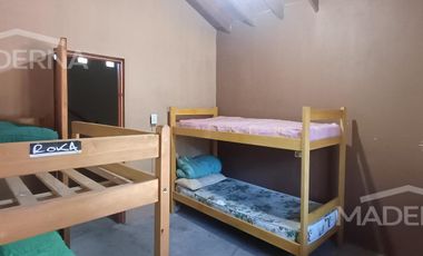 Viví en la Costa y que tu casa también genere ingresos – Casa   2 dúplex en block