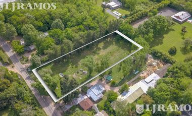 VENTA TERRENO -ESQUINA SOBRE SOR TERESA - CORREDOR COMERCIAL - ZONA PILARÁ - .