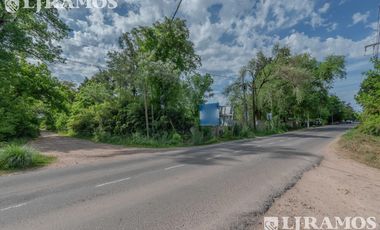 VENTA TERRENO -ESQUINA SOBRE SOR TERESA - CORREDOR COMERCIAL - ZONA PILARÁ - .