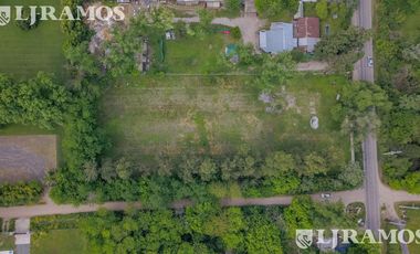 VENTA TERRENO -ESQUINA SOBRE SOR TERESA - CORREDOR COMERCIAL - ZONA PILARÁ - .