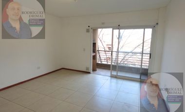 Departamento 2 ambientes a 5 cuadras de la estación de Banfield - APTO CRÉDITO