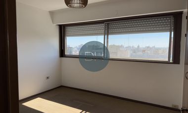 Departamento de 3 dormitorios en Venta - La Plata