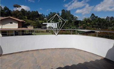 FINCA EN ARRIENDO EN EL CARMEN DE VIBORAL