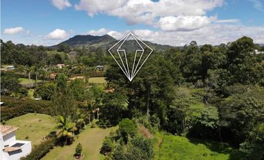 FINCA EN ARRIENDO EN EL CARMEN DE VIBORAL
