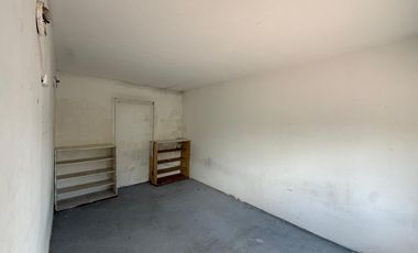 PH de cinco ambientes en dos plantas a Reciclar en Venta en Avellaneda