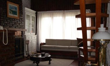 Chalet en Azul con pileta
