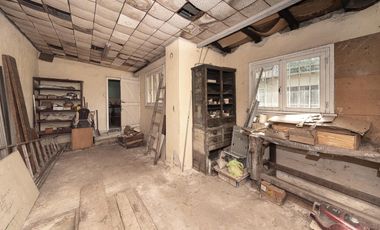 Casa en venta a refaccionar en Villa Ballester