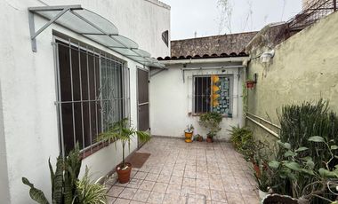 PH cuatro ambientes a la venta en Sarandi apto credito