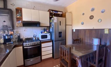 VENTA DÚPLEX 3 AMBIENTES EN OLIVOS