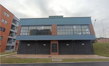 Arriendo local comercial en La Ceja- punto estrátegico.