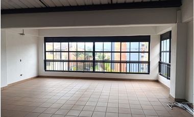 Arriendo local comercial en La Ceja- punto estrátegico.