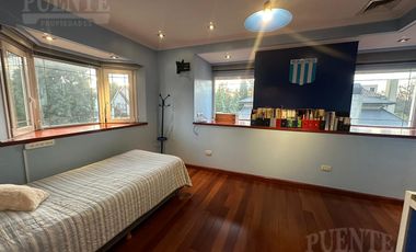 Importante casa en venta en Saint Thomas Sur 4 dormitorios   Escritorio y dependencias