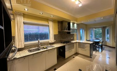 Importante casa en venta en Saint Thomas Sur 4 dormitorios   Escritorio y dependencias