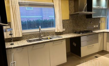 Importante casa en venta en Saint Thomas Sur 4 dormitorios   Escritorio y dependencias