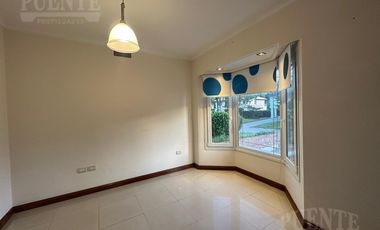 Importante casa en venta en Saint Thomas Sur 4 dormitorios   Escritorio y dependencias