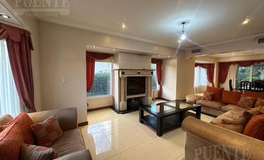 Importante casa en venta en Saint Thomas Sur 4 dormitorios   Escritorio y dependencias